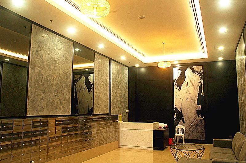 Tropicana Suite@Jalan Macalister George Town Exterior foto
