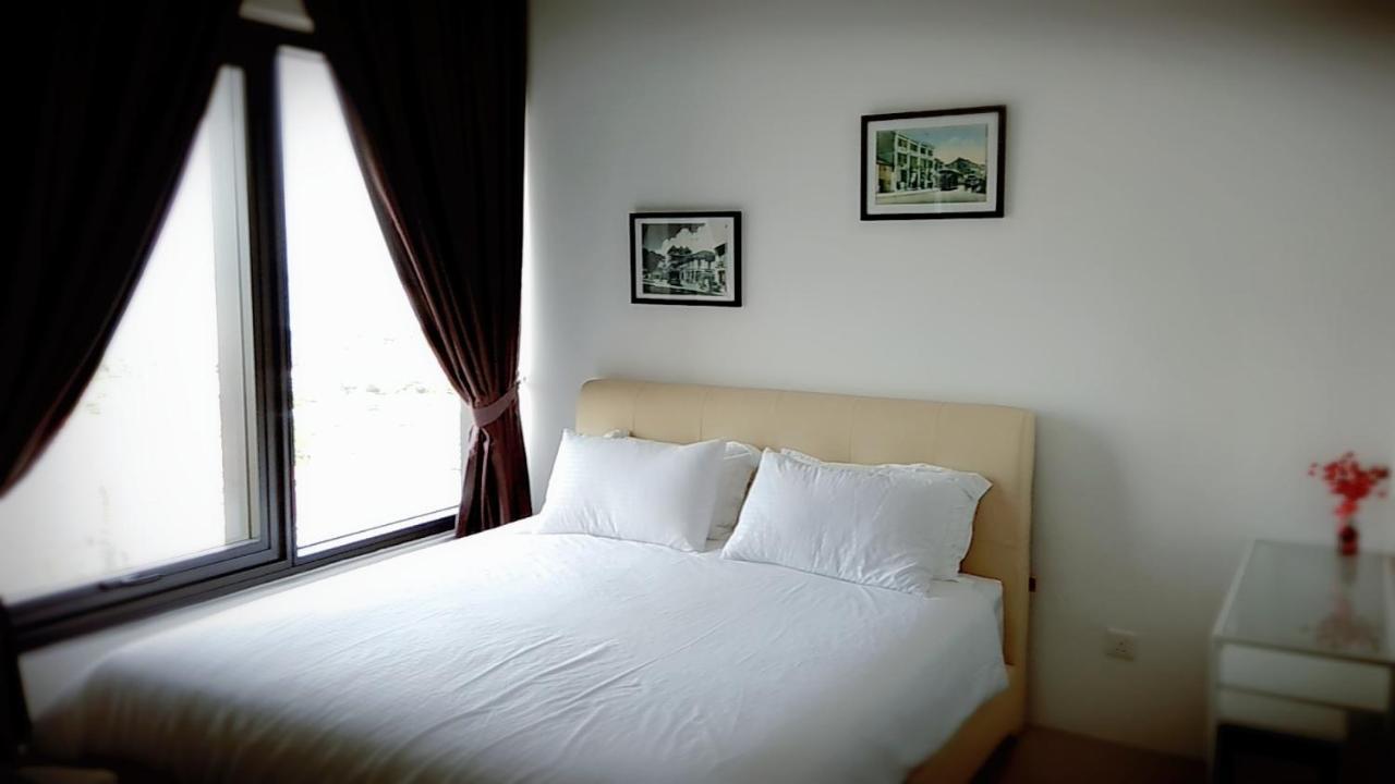 Tropicana Suite@Jalan Macalister George Town Exterior foto